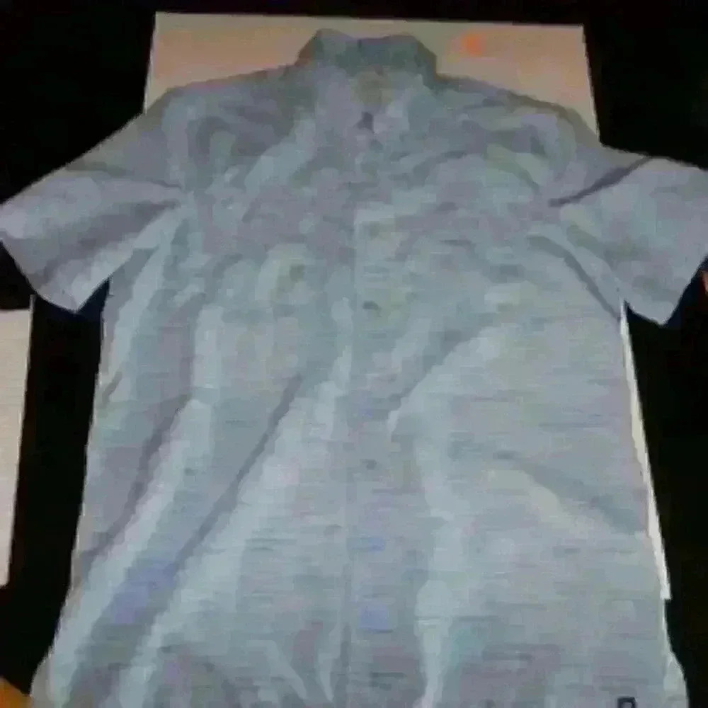 Men's Chaps sz Large dri wick material blue short-sleeve button down shirt